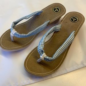 Women’s wedge sandals
